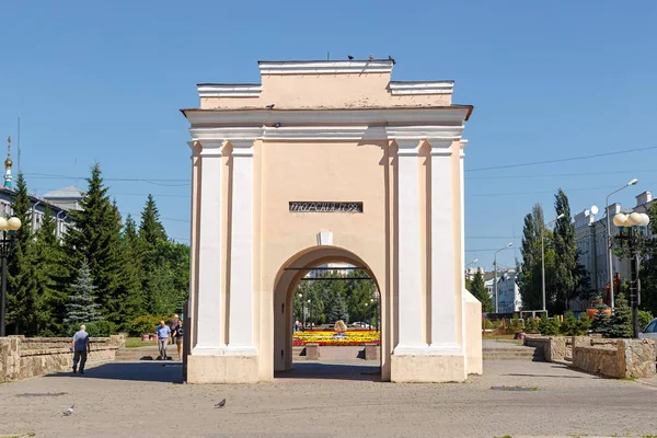 Rusia Omsk Julio 2018 Puertas Tarskie Fortaleza Omsk Inscripción Ruso — Foto de Stock