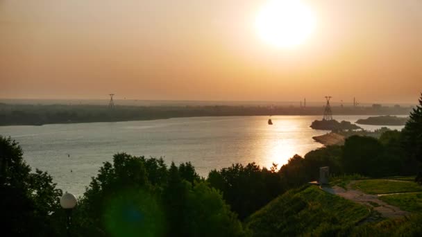 Sonnenaufgang Über Der Wolga Schiffe Der Morgensonne Nischni Nowgorod Russland — Stockvideo