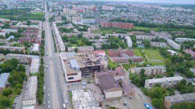 Yangından sonraki alışveriş merkezi manzarası. Kemerovo, Rusya. Video kaydı. UltraHD (4K)