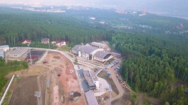 Rusya, Krasnoyarsk - 23 Temmuz 2018: Biatlon Akademi çok fonksiyonlu kompleks. Video. UltraHD (4k)