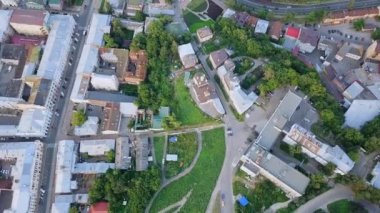 Havadan görünümü Nijniy Novgorod Kremlin'in gün batımında. Nizhny Novgorod, Rusya Federasyonu. Video. UltraHD (4k)