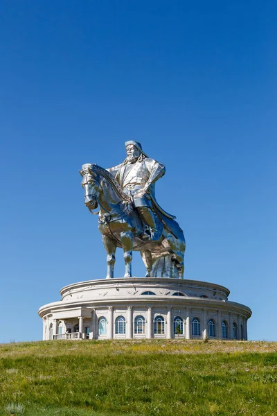 Mongolia Ulaanbaatar August 2018 Equestrian Statue Genghis Khan Sunny Weather — Stock Photo, Image