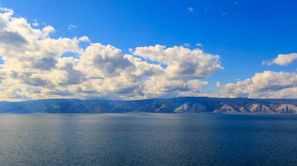 Baia Piccolo Mare Del Lago Baikal Vista Della Terraferma Dall — Foto Stock