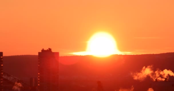 Nahaufnahme Vom Sonnenaufgang Echtzeit Ekaterinburg Russland Video Ultrahd — Stockvideo