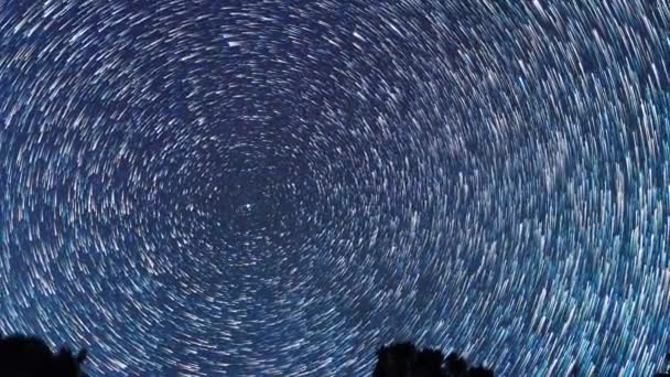 Hvězdy Točí Kolem Polární Hvězdy Existují Mizející Stopy Video Ultrahd — Stock video