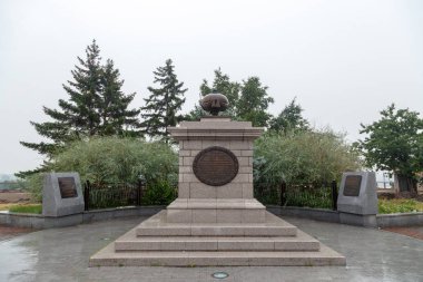 Rusya, Krasnoyarsk - 24 Temmuz 2018: Rezanov, Nikolai Petrovich onuruna Rus-Amerikan şirketi tarafından 31 Ağustos 1831 dikilen Anıtı