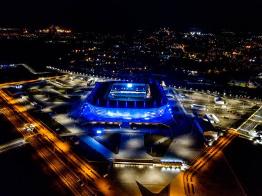 Rusya, Kaliningrad - 20 Eylül 2018: Gece hava görünümünü stadyum 