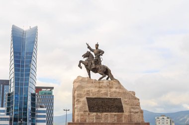 Moğolistan, Ulaanbaatar - 08 Ağustos 2018: Anıt, Sukhbaatar. Anıt 8 Temmuz 1946 halk devrimi 25 yıldönümü vesilesiyle tarihinde açıldı.