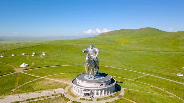 Estátua Equestre Genghis Khan Tempo Ensolarado Mongólia Ulaanbaatar Drone — Fotografia de Stock