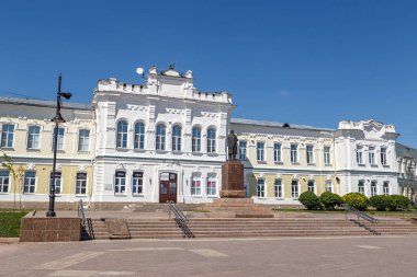 Rusya, Omsk - 17 Temmuz 2018: V. ı. Lenin Anıt Müzesi Caddesi üzerinde inşa
