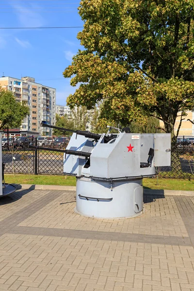 Rusia Kaliningrado Septiembre 2018 Los Sistemas Artillería Cubierta Superior Museo — Foto de Stock