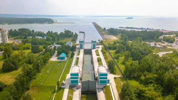 Frakt Gateway Novosibirsk Hydro Electric Kraftverket Vid Floden Från Dron — Stockfoto