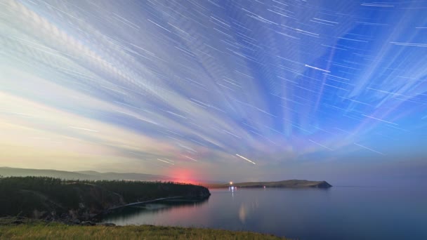 Россия Озеро Байкал Остров Ольхон Облака Звезды Лунную Ночь Над — стоковое видео