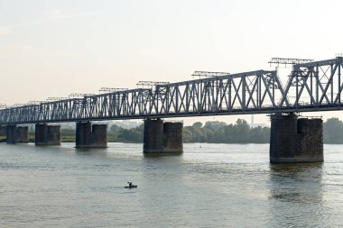 Rusya, Novosibirsk. Ob Nehri Demiryolu Köprüsü