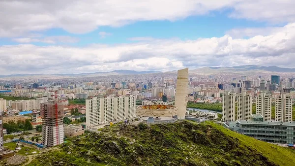 Ulan Batur, Moğolistan. Sovyetler Memorial'a Zaisan Tolgoi asker. Kızıl Ordu s destek Moğol insanlar s devrim, üzerinden dron onuruna karmaşık  