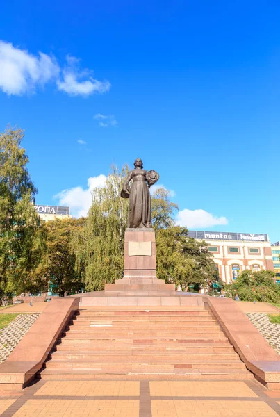 Rusia Kaliningrado Septiembre 2018 Monumento Madre Rusia —  Fotos de Stock