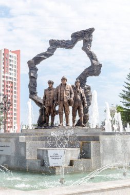 Rusya, Kemerovo - 21 Temmuz 2018: Madenci geleneklerin gücünü heykel