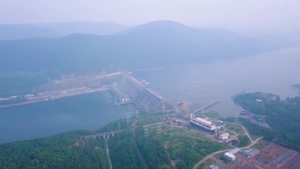 Central Hidroeléctrica Krasnoyarsk Rio Yenisei Rússia Vídeo Ultrahd — Vídeo de Stock