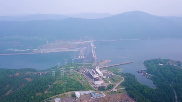 Central Hidroeléctrica Krasnoyarsk Rio Yenisei Rússia Vídeo Ultrahd — Vídeo de Stock