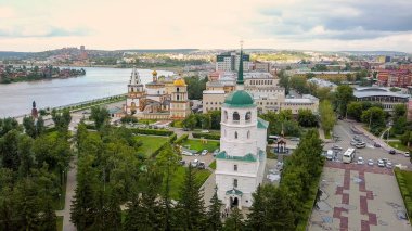 Rusya, Irkutsk. Kurtarıcı mucizevi görüntü Tapınağı. Ortodoks Kilisesi, Protestan Kilisesi, Dron üzerinden  