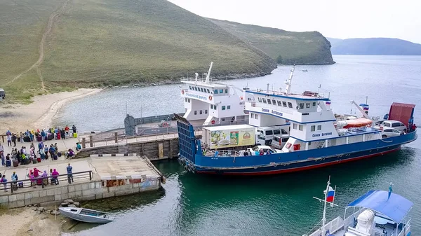 Rússia Olkhon Julho 2018 Atracação Ferry Semen Batagayev Lago Baikal — Fotografia de Stock