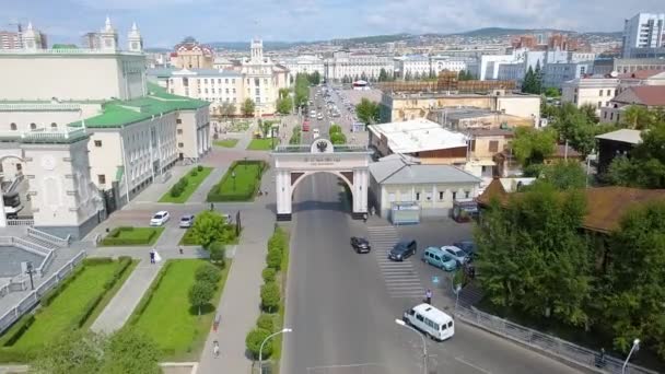 Rusko Ulan Ude Srpna2018 Car Arch Června1891 Video Ultrahd — Stock video