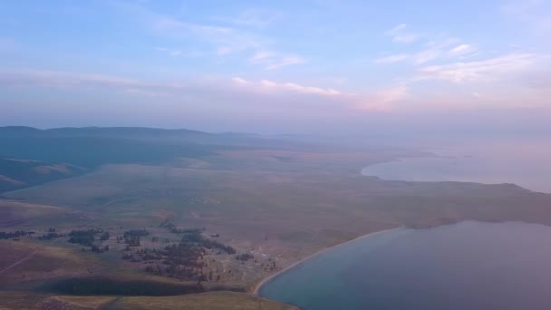 Rusia Lago Baikal Isla Olkhon Puesta Sol Sobre Bahía Del — Vídeos de Stock