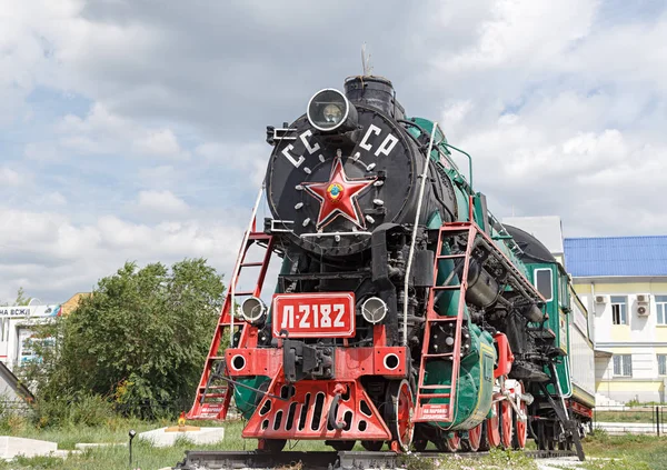 Russia, Ulan-Ude - August 03, 2018: L-2182 steam locomotive. Squ — Stock Photo, Image