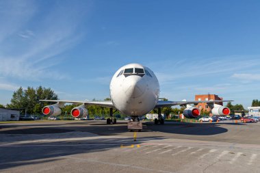 Novosibirsk, Rusya - 17 Ağustos 2018: Tolmachevo uluslararası 