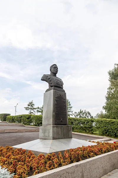 Rusya, Irkutsk - 25 Temmuz 2018: General of ordu anıt — Stok fotoğraf