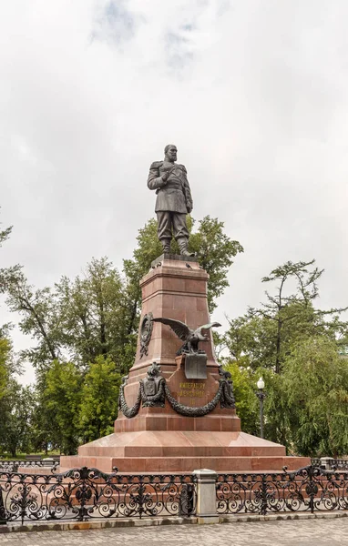 Rússia, Irkutsk - 25 de julho de 2018: Monumento a Alexandre III. Todos - — Fotografia de Stock