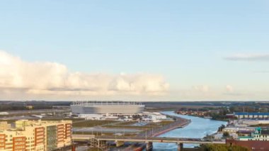 Rusya, Kaliningrad-Eylül 24th, 2018: gün gece. Ay yükselişi. Stadium Kaliningrad-Kaliningrad futbol stadyumu, 2018 FIFA Dünya Kupası maçları için 2018 yılında inşa edilmiştir. Video. UltraHD (4k)