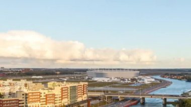 Rusya, Kaliningrad-Eylül 24th, 2018: gün gece. Ay yükselişi. Stadium Kaliningrad-Kaliningrad futbol stadyumu, 2018 FIFA Dünya Kupası maçları için 2018 yılında inşa edilmiştir. Video. UltraHD (4k)