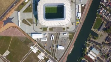 Rusya, Kaliningrad-20 Eylül, 2018: stadyum Kaliningrad havadan görünümü. Kaliningrad futbol stadyumu, 2018 FIFA Dünya Kupası maçları için özel olarak 2018 yılında inşa edilmiştir. Video. UltraHD (4k)