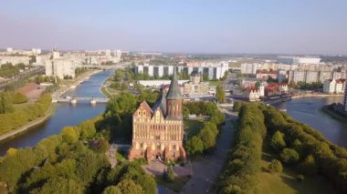 Kant adasındakaliningrad Katedrali. Rusya, Kaliningrad. Video. Ultrahd (4k))