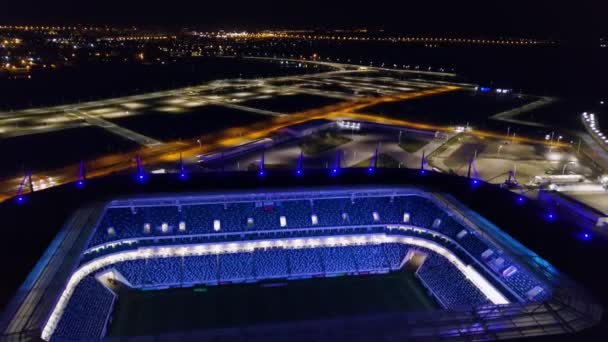 ロシア カリーニングラード 月20日 2018 カリーニングラードの空中夜のビュースタジアム カリーニングラードのサッカースタジアム 2018 Fifa ワールドカップの試合のために2018年に建てられました ビデオ — ストック動画