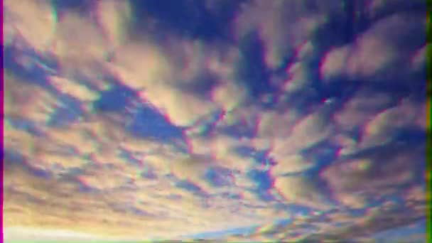 Glitch Effect Hemel Gewist Bij Zonsondergang Tijdsverloop Video Ultrahd — Stockvideo