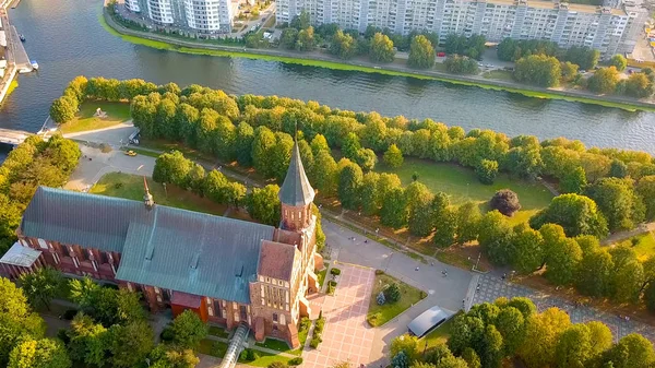 Catedral de Kaliningrado en la isla de Kant. Rusia, Kaliningrado, Desde el dron —  Fotos de Stock