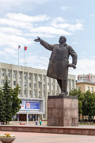 ロシア、ケメロヴォ - 2018 年 7 月 21 日: ソ連広場、ルの記念碑 — ストック写真
