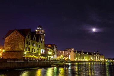 Rusya, Kaliningrad - 20 Eylül 2018: Gece fotoğraf. Moo