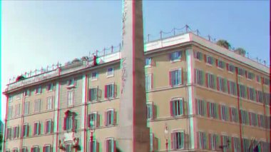 Aksaklık etkisi. Montecitorio dikilitaş. Roma, İtalya - 18 Şubat 2015: bir Antik Mısır, kırmızı granit Dikilitaş Psammetichus II (M.ö. 595-589) Heliopolis var. Video. UltraHD (4k)