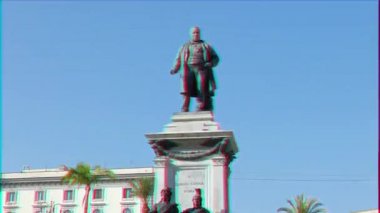 Aksaklık etkisi. Camillo Benso di Cavour anıt. Roma, İtalya. Video