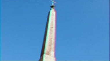 Aksaklık etkisi. Fontana del Pantheon dikilitaş. Roma, İtalya. Video
