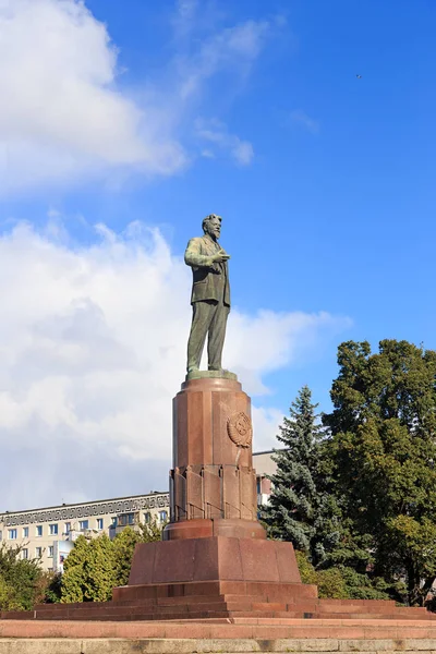 Rusland, Kaliningrad - September 22, 2018: Monument mi Kalinin. — Stockfoto