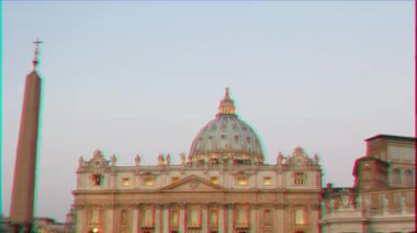 Aksaklık etkisi. Aziz Peter Bazilikası, şafaktan sonra. Roma, Italya. Video. UltraHD (4k)