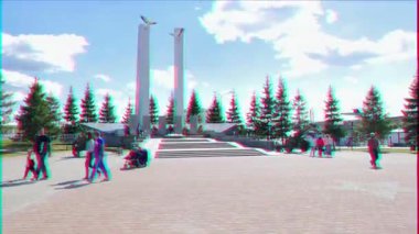 Aksaklık etkisi. Ebedi Alev, Pyshma, Ekaterinburg, Rusya-16 Ağustos 2015 askeri ekipman Müzesi ' Urallar savaş Glory '. Video. UltraHD (4k)