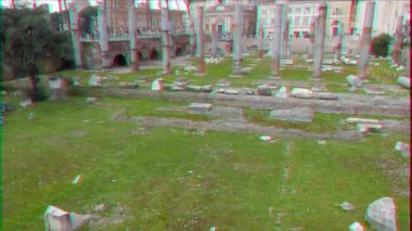 Aksaklık etkisi. Basilica Ulpia, Trajan Forum, Roma, Italya. Video. UltraHD (4k)