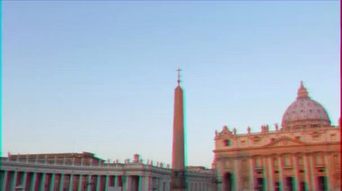 Aksaklık etkisi. Aziz Peter Bazilikası, güneşin doğuşunda. Roma, Italya. Video. UltraHD (4k)