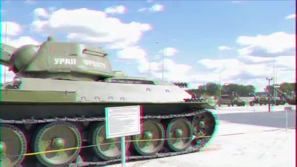 グリッチ効果 平均タンク Mod 1942 フロントのためのウラル Pyshma エカテリンブルク ロシア 月16 2015軍事機器の — ストック動画