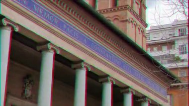 Aksaklık etkisi. Parrocchia Santa Croce. Roma, Italya. 4k